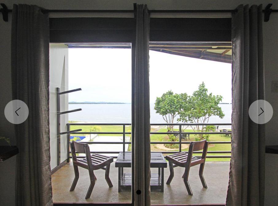 Ocean 101 Beach Resort General Luna  Chambre photo