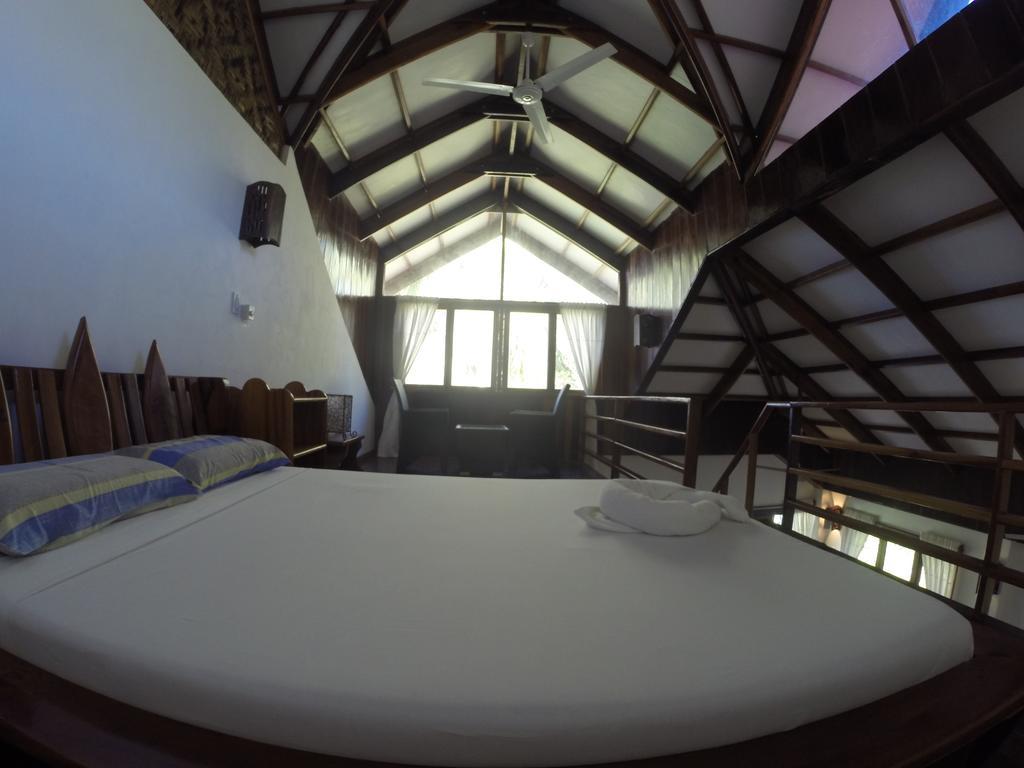 Ocean 101 Beach Resort General Luna  Chambre photo